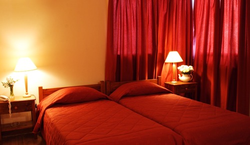 Habitación estándar con 1 cama doble o 2 individuales