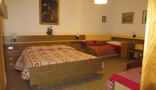 Habitación triple, planta baja