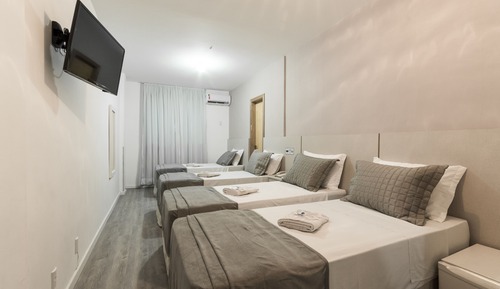 Habitación cuádruple estándar