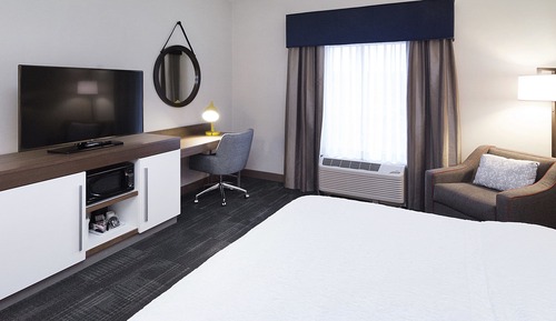 Habitación, 1 cama de matrimonio grande, accesible para personas con discapacidad, bañera