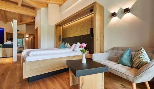 Suite de luna de miel, 1 cama de matrimonio grande, bañera, vistas a la ciudad