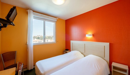 Habitación estándar con 2 camas individuales