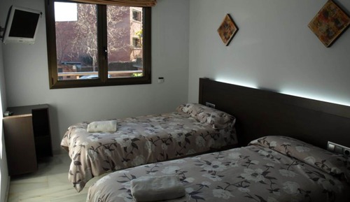 Habitación estándar con 1 cama doble o 2 individuales, 1 habitación