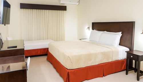 Habitación Premium, varias camas, frigorífico