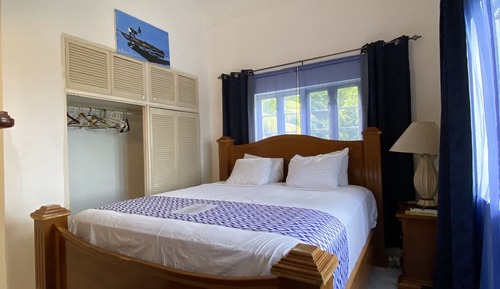 Habitación panorámica, 1 cama de matrimonio grande, acceso a la piscina, vistas al mar