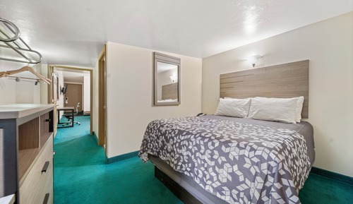 Suite, 2 camas de matrimonio, cocina básica