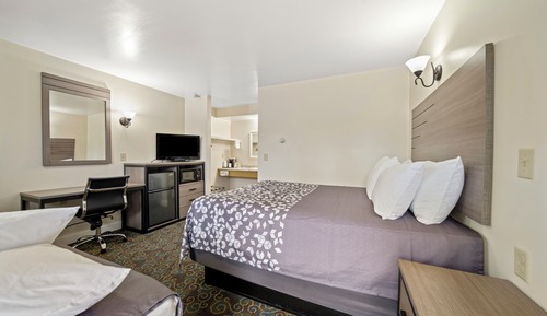 Habitación, varias camas