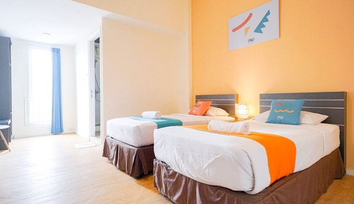 Habitación superior con 1 cama doble o 2 individuales