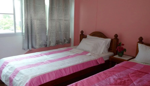 Habitación estándar con 2 camas individuales