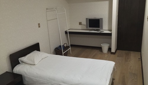 Habitación Confort doble, 2 camas individuales, baño compartido