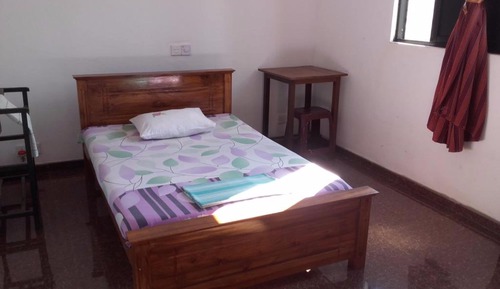 Habitación estándar con 2 camas individuales