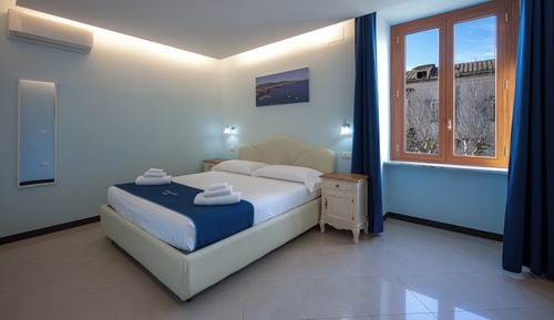 Habitación triple Deluxe