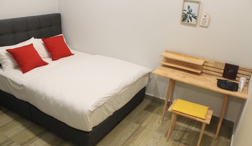 Superior 2 Bedrooms with 2 Queen Beds & 2 Double Decker Single Beds