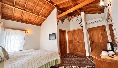 Habitación triple Deluxe, vistas al patio