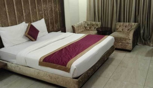 Habitación superior con 1 cama doble o 2 individuales