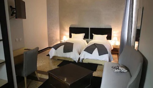 Habitación con 2 camas individuales