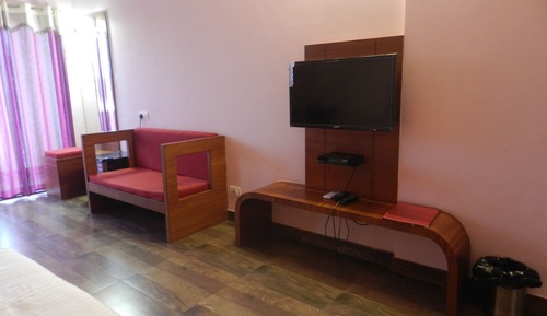 Habitación superior, 1 cama doble, fumadores, vistas a la ciudad