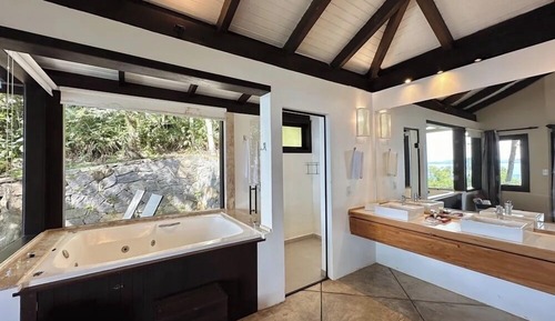 Habitación presidencial, bañera de hidromasaje