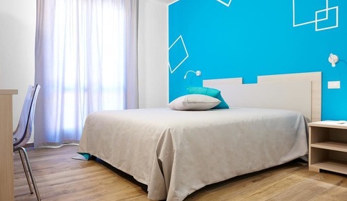 Habitación triple, balcón