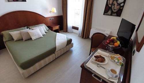 Habitación con 1 cama doble o 2 individuales