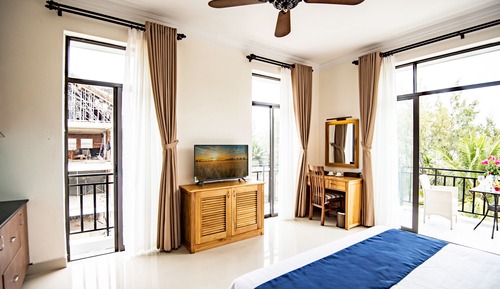 Habitación de lujo doble, 1 cama de matrimonio grande, balcón, vistas a la playa