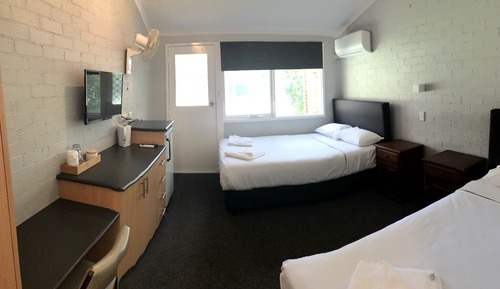 Habitación básica, baño privado