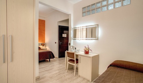 Habitación triple Confort, 1 habitación