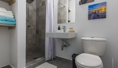 Suite estudio Deluxe, 2 camas dobles, balcón
