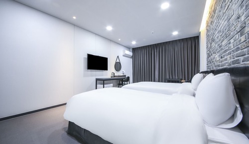 Habitación estándar con 2 camas individuales, vistas al mar (Extra Duvet cost KRW 20,000)