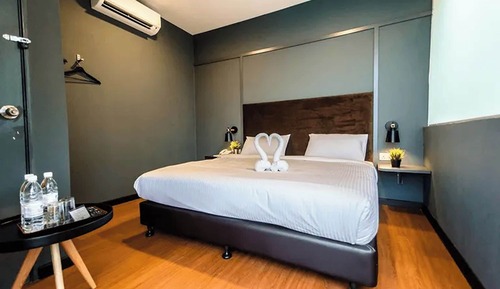 Habitación Deluxe, 1 cama de matrimonio grande, sin ventanas