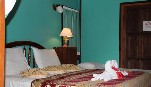 Habitación, balcón