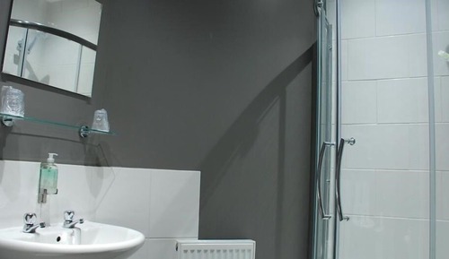 Habitación doble, baño privado