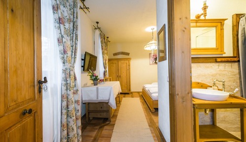Habitación estándar doble, 1 cama de matrimonio grande (HILDA)