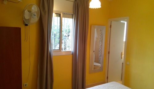 Habitación individual básica, baño privado