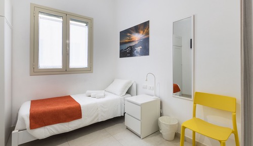Habitación individual económica, 1 cama individual, baño privado, planta baja