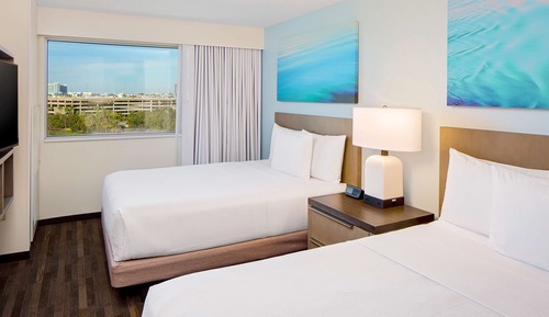 Suite estudio, cocina (2 Queen Beds with Sofa Bed)