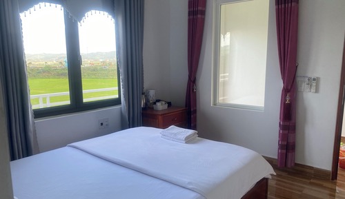 Habitación panorámica doble, 1 cama de matrimonio grande, no fumadores, vistas a la montaña