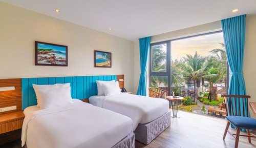 Habitación superior, vistas al jardín