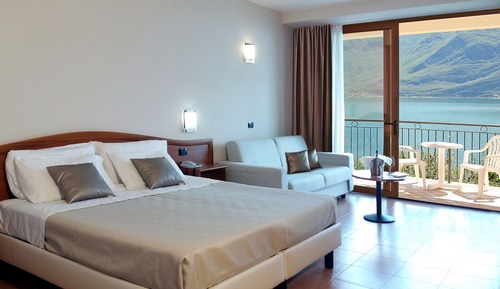 Habitación Confort doble, balcón, vistas al lago
