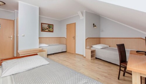 Habitación triple clásica, baño privado