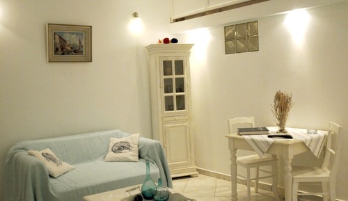 Estudio, vistas al mar