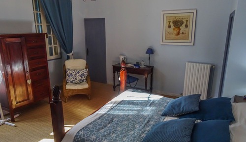 Habitación Confort doble, baño privado, vistas al jardín (Lavande)