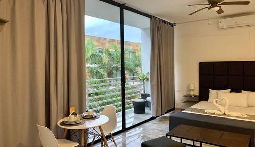 SUPERIOR KING SUITE WITH BALCONY