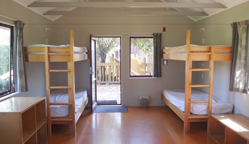 Chalet, varias camas, baño privado