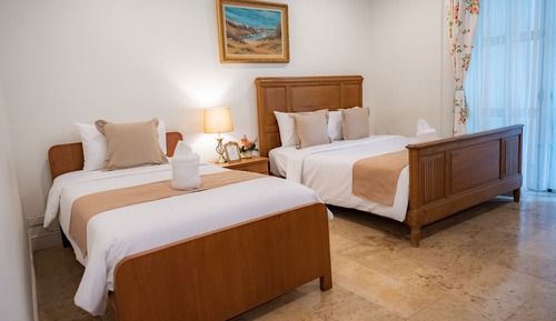 Suite with Garden View