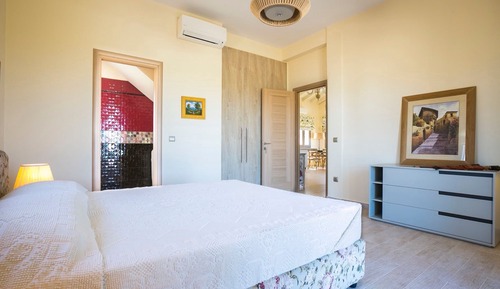 Villa (Orion)