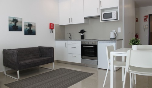 Estudio Deluxe, no fumadores, cocina básica