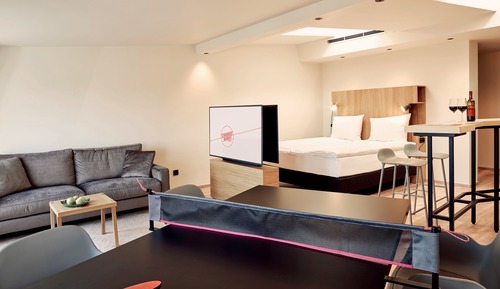 Suite 63