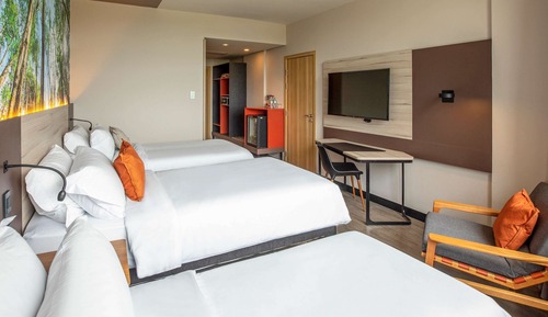 Habitación superior, varias camas