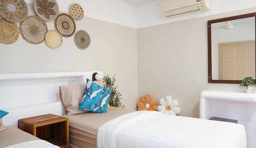 Habitación Deluxe con 2 camas individuales, balcón